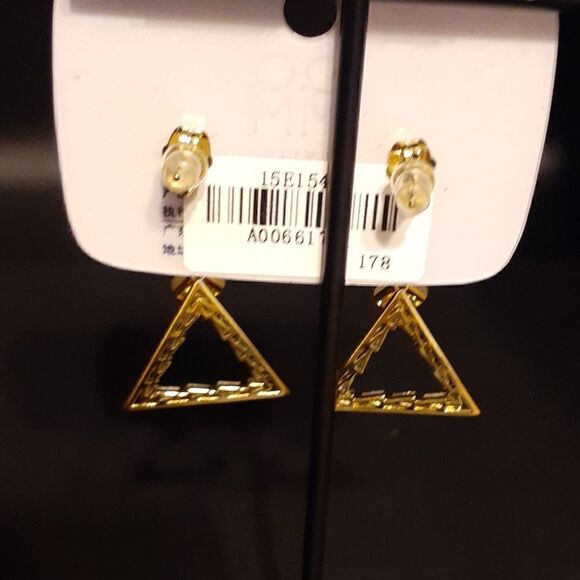 New QQMM Elegant & Delicate Earrings 925 Goldtone Hypoallergenic New - Picture 2 of 2